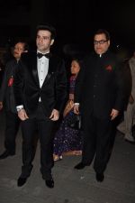 Girish Taurani, Ramesh Taurani at Filmfare Awards Red Carpet 2014 on 24th Jan 2014